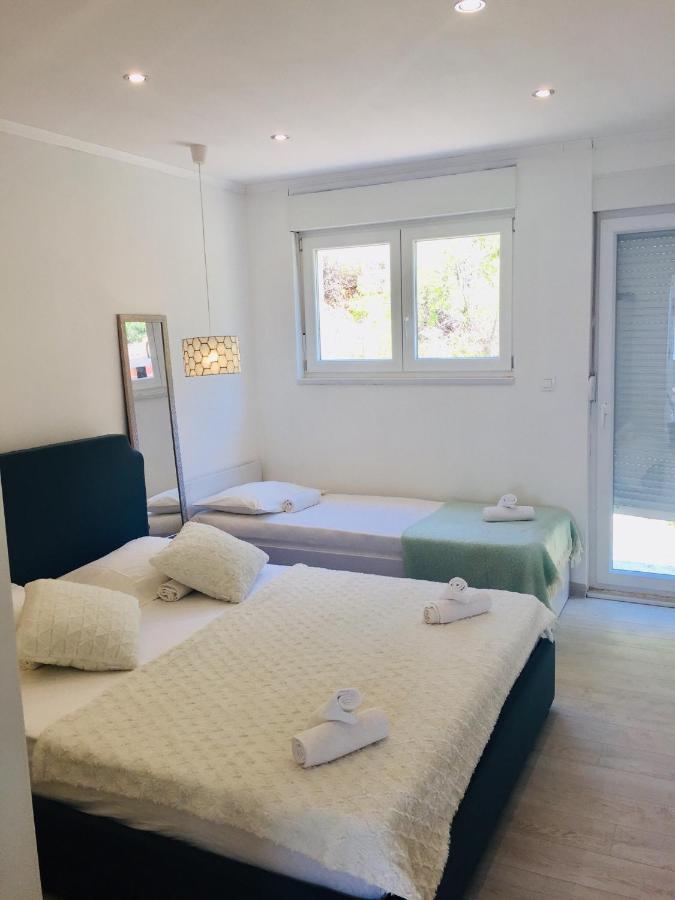 Apartments Jurakovic Živogošće Esterno foto