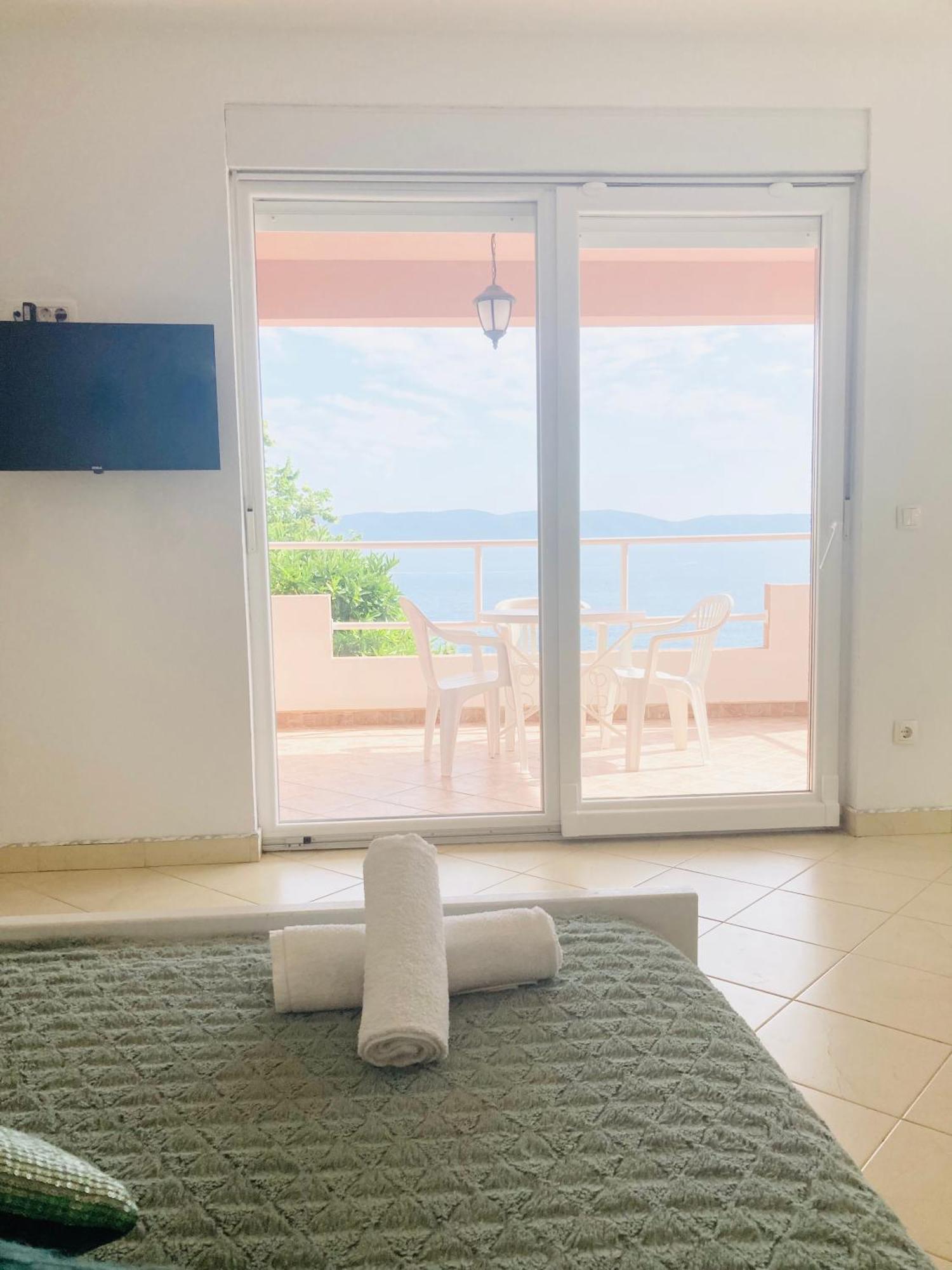 Apartments Jurakovic Živogošće Esterno foto