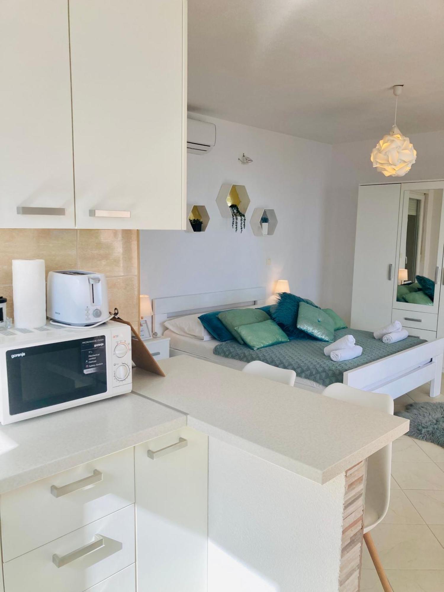 Apartments Jurakovic Živogošće Esterno foto