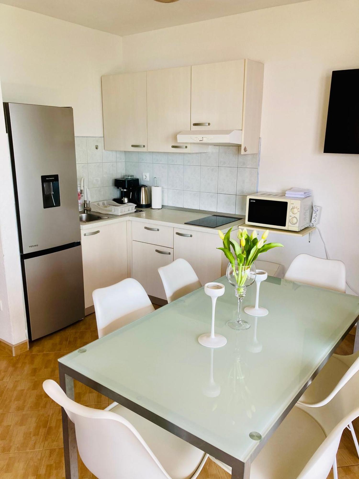 Apartments Jurakovic Živogošće Esterno foto